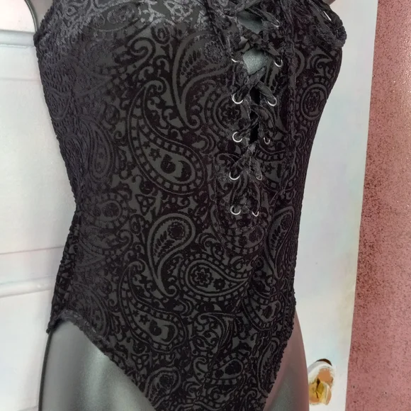 Killstar velvet bodysuit! 2 sizes, nwt in bags! Victorian Gothic super soft top! - Picture 4 of 13